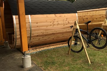 barrelsauna met fiets
